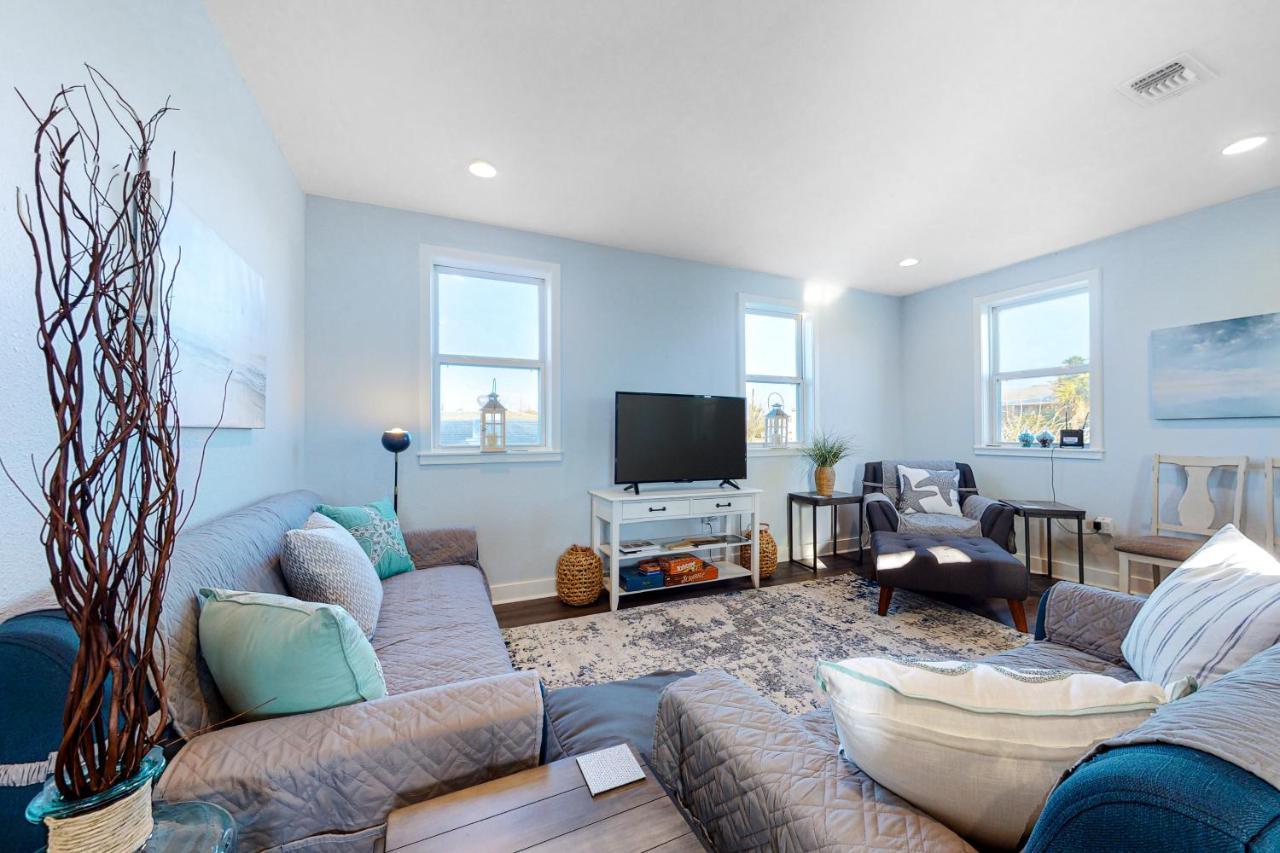 Villa Oasis By The Bay-Upstairs Unit Galveston Esterno foto