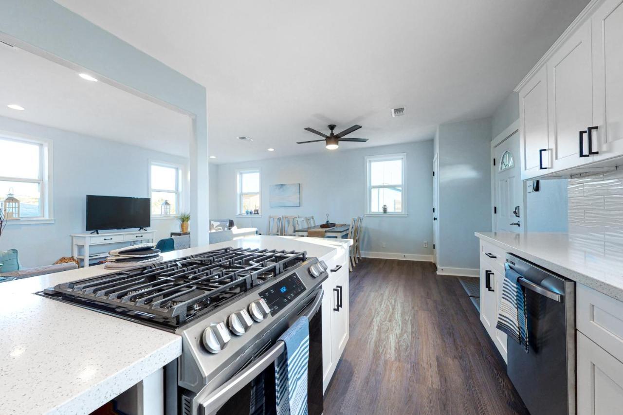 Villa Oasis By The Bay-Upstairs Unit Galveston Esterno foto